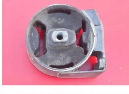 Seat Toledo I (1L) Engine mount bracket
