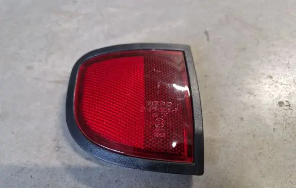 Mitsubishi L200 Rear tail light reflector 