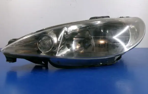Peugeot 206 CC Headlight/headlamp 9628666880