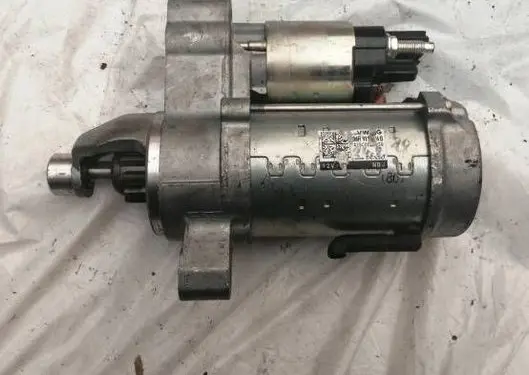 Audi Q3 8U Starter motor 06H911111B 4280009938