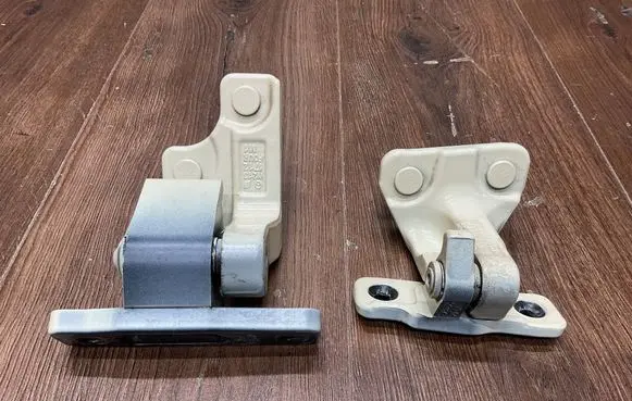 Mercedes-Benz E W213 Rear door lower hinge A2131801