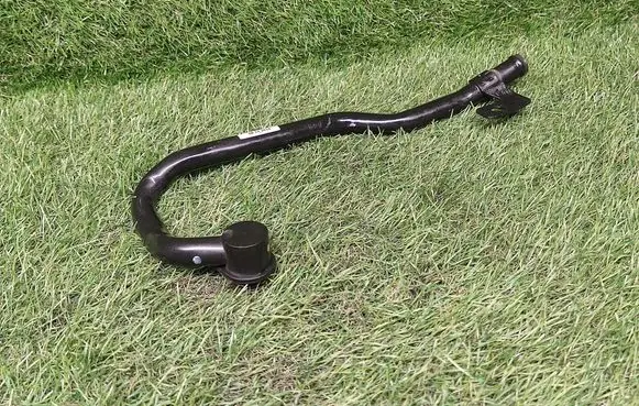 Audi A3 S3 8V Engine coolant pipe/hose 04L121065AJ