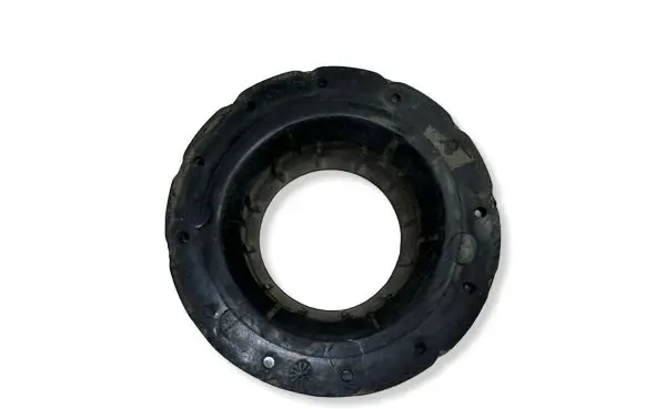 BMW 2 F46 Front coil spring rubber mount 6875113