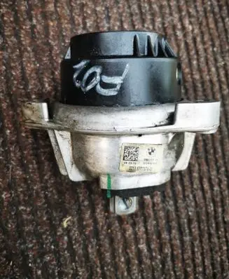 BMW 7 F01 F02 F03 F04 Engine mount bracket 6777374