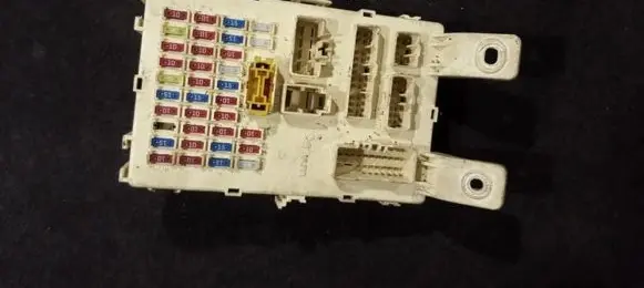Hyundai i20 (PB PBT) Fuse box set 919501j030 1j0300811210239