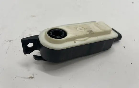Mercedes-Benz GLA H247 Radiator active air flap actuator 5878R1000