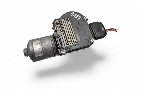 Volkswagen Touareg I Wiper motor 7L6955119C 0390241890