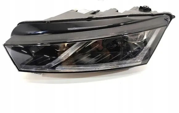 Skoda Octavia Mk4 Headlight/headlamp 5E4941015A