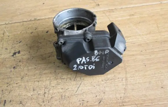 Volkswagen PASSAT B6 Throttle valve 03G128063A