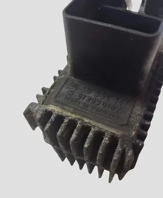 Opel Astra H Glow plug pre-heat relay 51299018 55354141