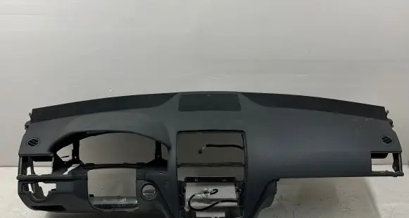 Mercedes-Benz C W204 Dashboard A2046803787 000148928