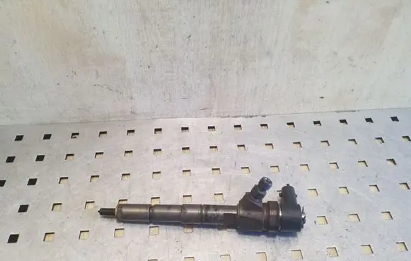 Opel Zafira C Fuel injector 0445110423 55577668