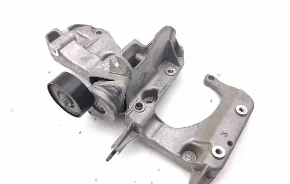 Peugeot 3008 III A/C compressor mount bracket 9852550580
