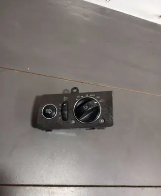 Mercedes-Benz E W211 Light switch 04056060 2115450504