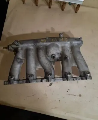 Volvo XC70 Intake manifold 09488033