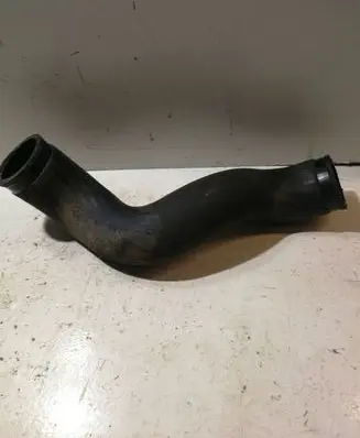 Volvo XC90 Intercooler hose/pipe 30766440