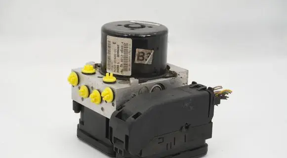 Ford Fiesta ABS Pump AV592C405CC 10096101543