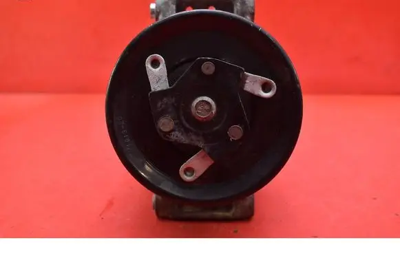 Skoda Rapid (NH) Air conditioning (A/C) compressor (pump) 5Q0816803B