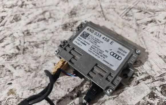 Audi A6 S6 C8 4K Aerial antenna amplifier 4N0035456E 17400213