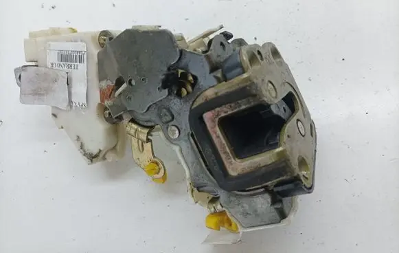 Nissan Terrano Rear door lock 8255350J00