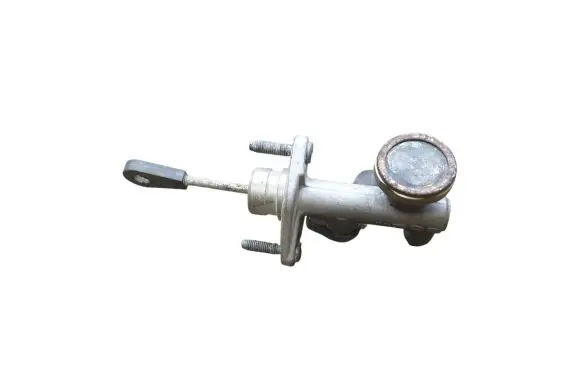 Hyundai ix20 Clutch master cylinder