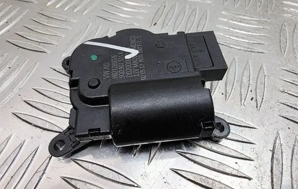 Volkswagen Atlas Air flap motor/actuator 5Q0907511K