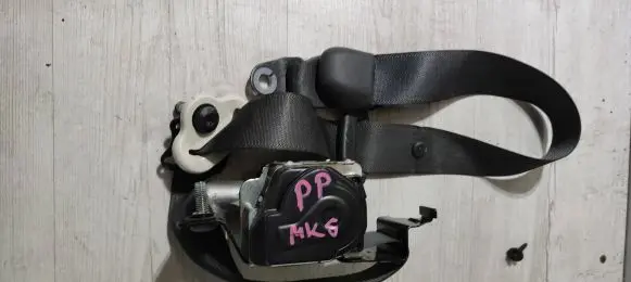 Ford Mondeo MK V Front seatbelt DS73F61294