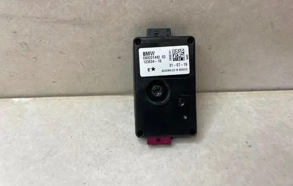 BMW 4 F36 Gran coupe Aerial antenna amplifier 9231442 12363410