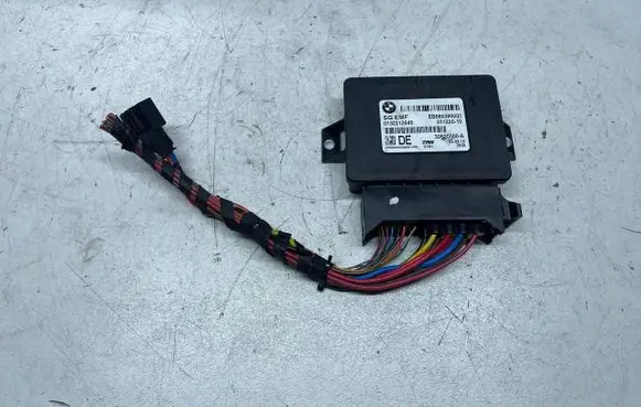 BMW 5 F10 F11 Hand brake control module 6863800