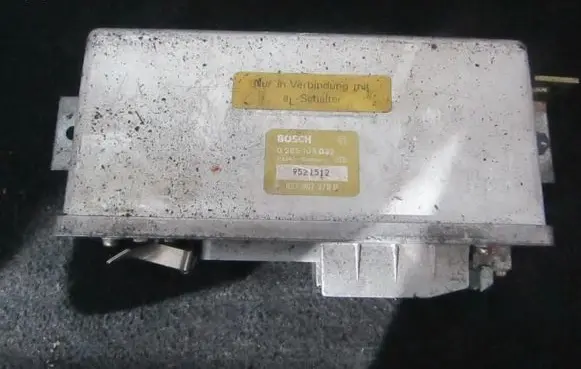 Audi 80 90 S2 B4 ABS control unit/module 0265103032 857907379D