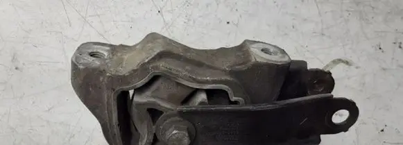 Volvo V60 Engine mount bracket 30671219