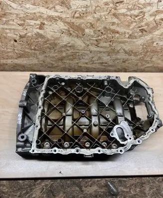 Oil sump