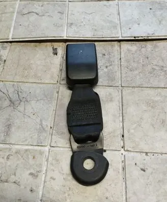 Ford C-MAX I Rear seatbelt buckle 3M51R60044AF