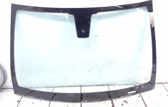 Opel Astra H Front windscreen/windshield window AS1 13107803
