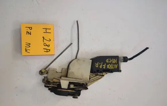 Opel Astra F Front door lock 90449020