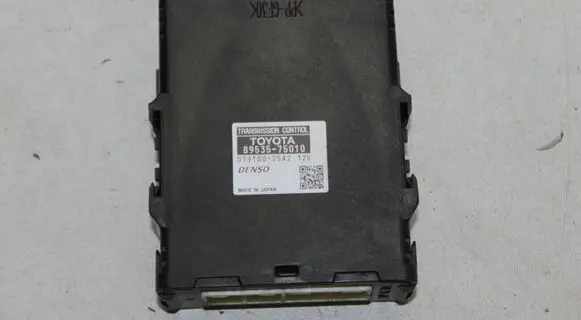 Toyota Prius (XW30) Gearbox control unit/module 8953575010