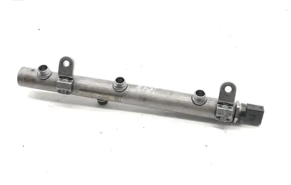 Mercedes-Benz E W212 Fuel main line pipe A6420703095