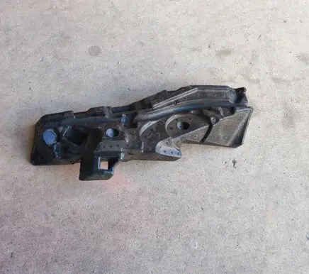 Volvo S90, V90 Front bumper foam support bar 31449144