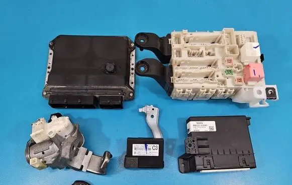 Toyota Corolla E140 E150 Engine control unit/module ECU 8966102W60 IMPRK1593379