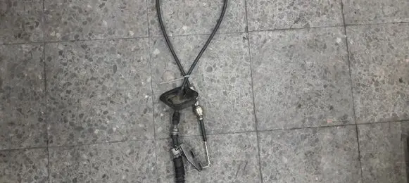Volvo S40, V40 Gear shift cable linkage 