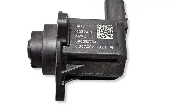 Mercedes-Benz E W213 Camshaft vanos timing valve 59001107341 3037002 190324S