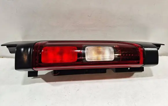 Renault Trafic III (X82) Rear/tail lights