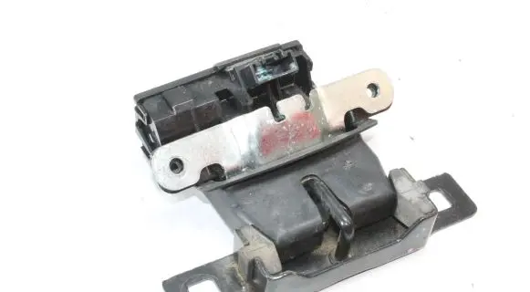 Ford Fiesta Tailgate/trunk/boot lock/catch/latch D3D0B
