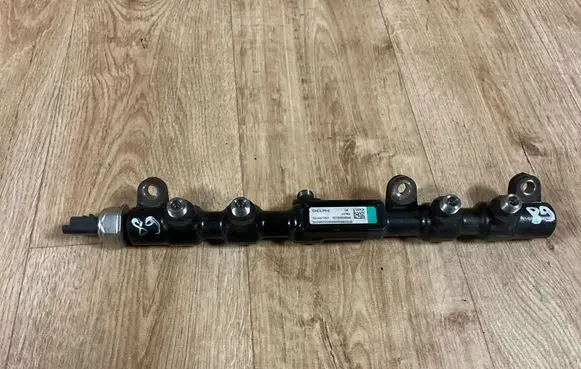 Ford Mondeo Mk III Fuel main line pipe 6S7Q9D280AA R9144Z130A A1648025720
