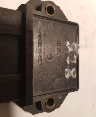 Opel Kadett E Ignition amplifier control unit 2576127001