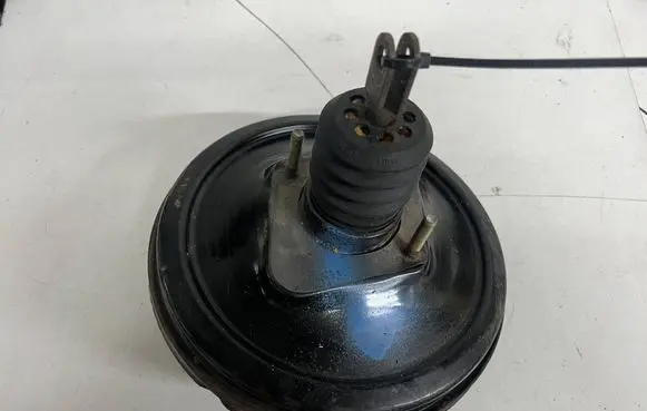 Opel Corsa C Brake booster 90576563 1306023