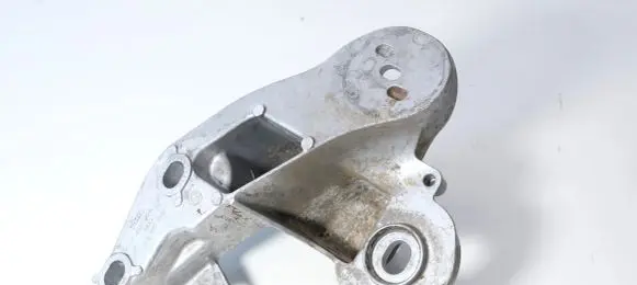 Audi A6 S6 C6 4F Engine mounting bracket 4F0199351H