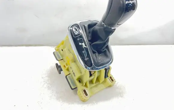Mercedes-Benz CLK A209 C209 Gear shifter/selector A2032678824