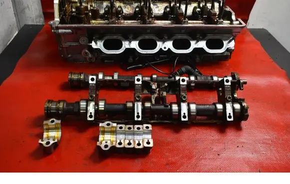 BMW 7 E65 E66 Engine head 7506401