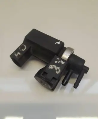 Audi A4 S4 B7 8E 8H Turbo solenoid valve 059906628a